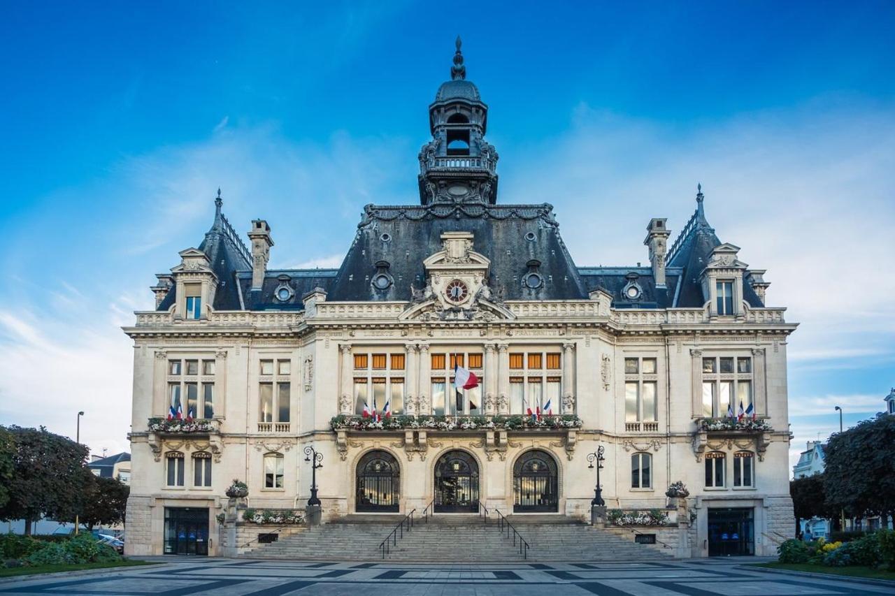 Appartement Vichy Centre-Ville Proche Cure Thermale Luaran gambar
