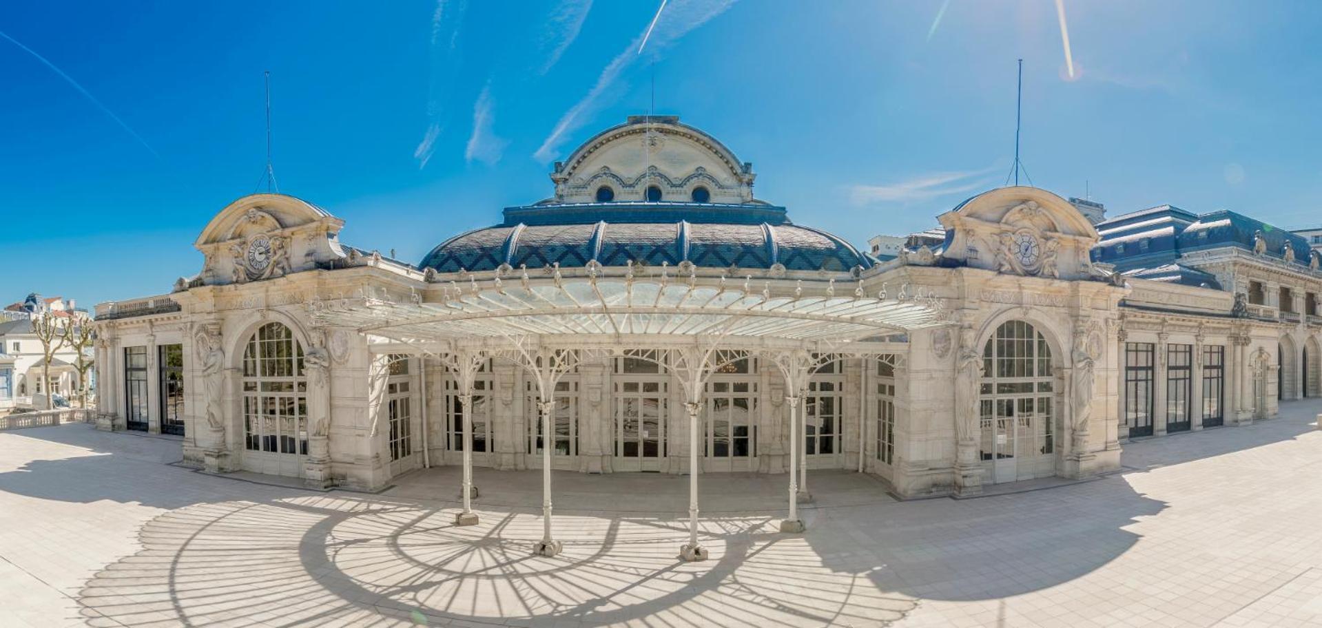 Appartement Vichy Centre-Ville Proche Cure Thermale Luaran gambar