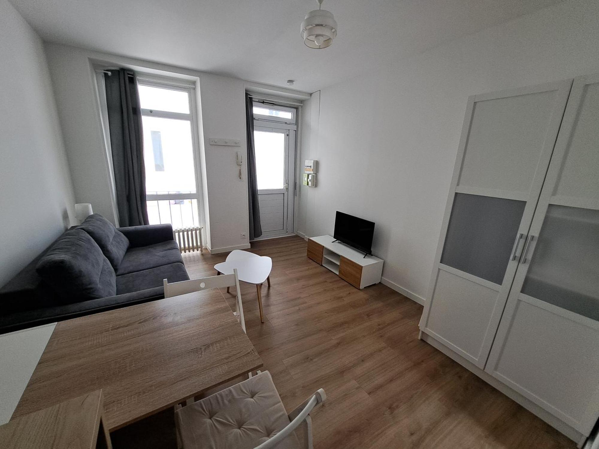 Appartement Vichy Centre-Ville Proche Cure Thermale Luaran gambar